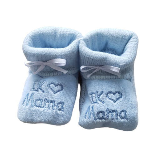 Schattige blauwe babyslofjes met de tekst 'Ik hou van mama', gemaakt van 100% acryl, perfect voor pasgeborenen en jonge baby's.